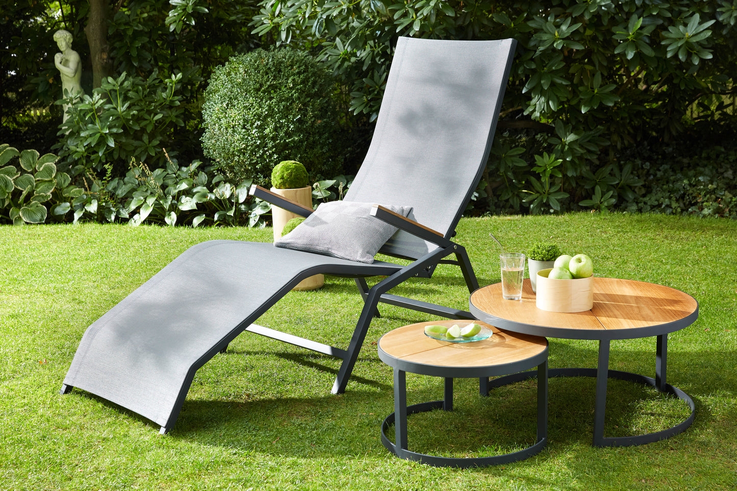 Nested Loungetische